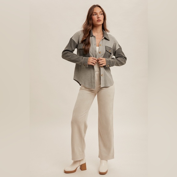 Hem & Thread Gray Button-Up Top - Picture 2 of 5